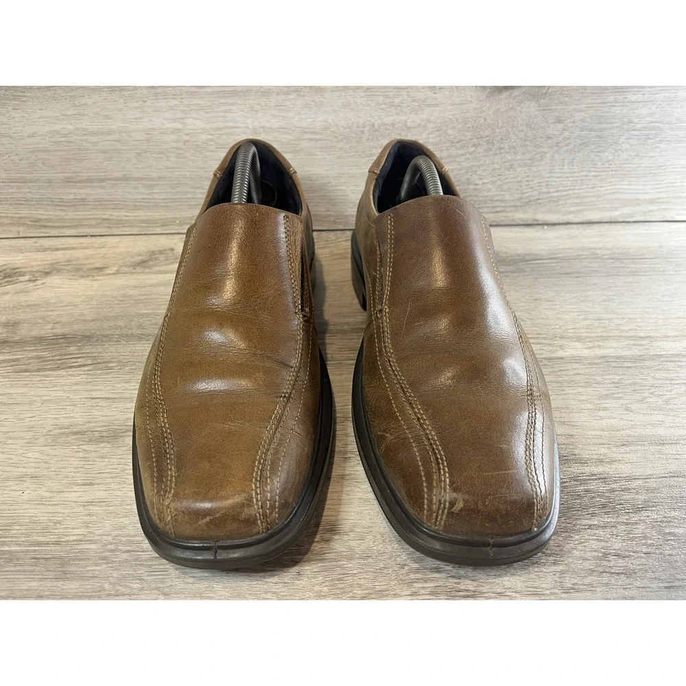 Ecco Helsinki 2 Leather Brown SZ 9.5 Slip On Dual Fit Cognac Dress Shoe EU 44‎